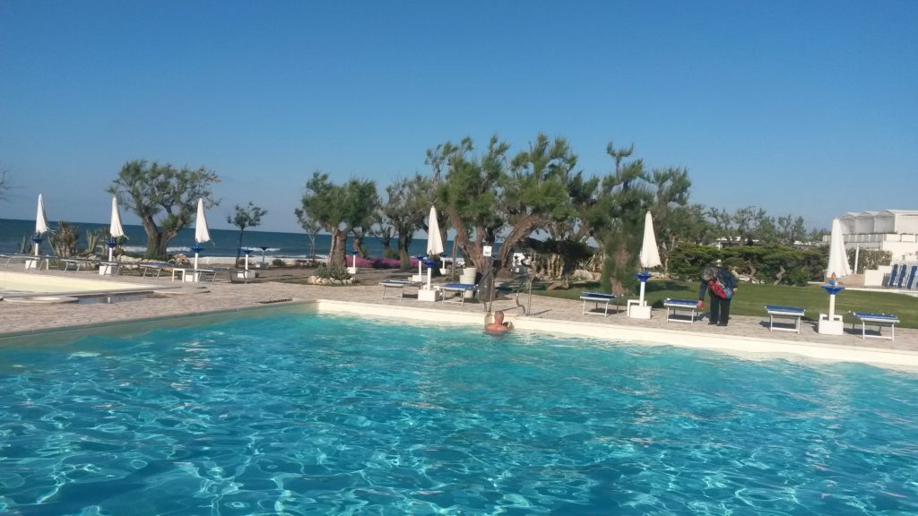 Hotel del Levante, Poolvergnügen 
bei einer Wassertemperatur 
von ca. 20 Grad