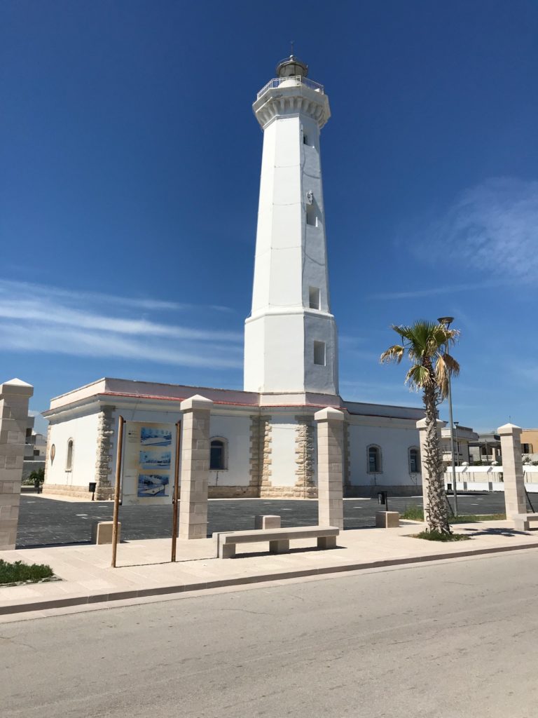 Torre Canne, Leuchtturm