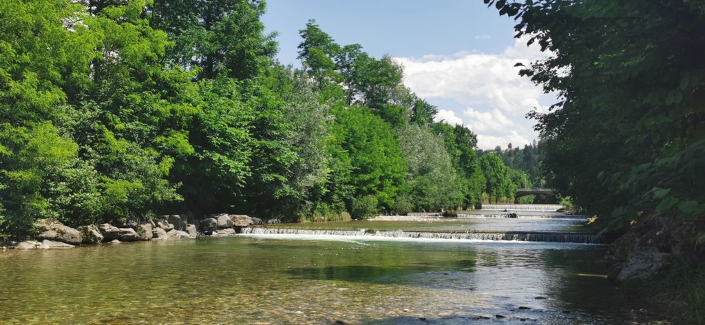 sanfter Ilfis-Flusslauf im Emmental