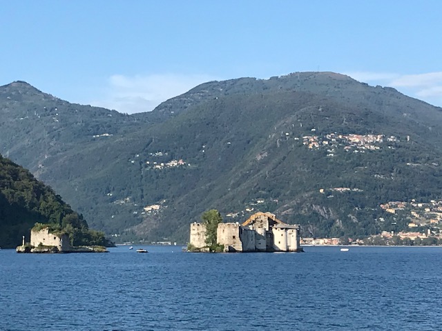 Lago Maggiore - felsige Inseln CASTELLI di CANNERO