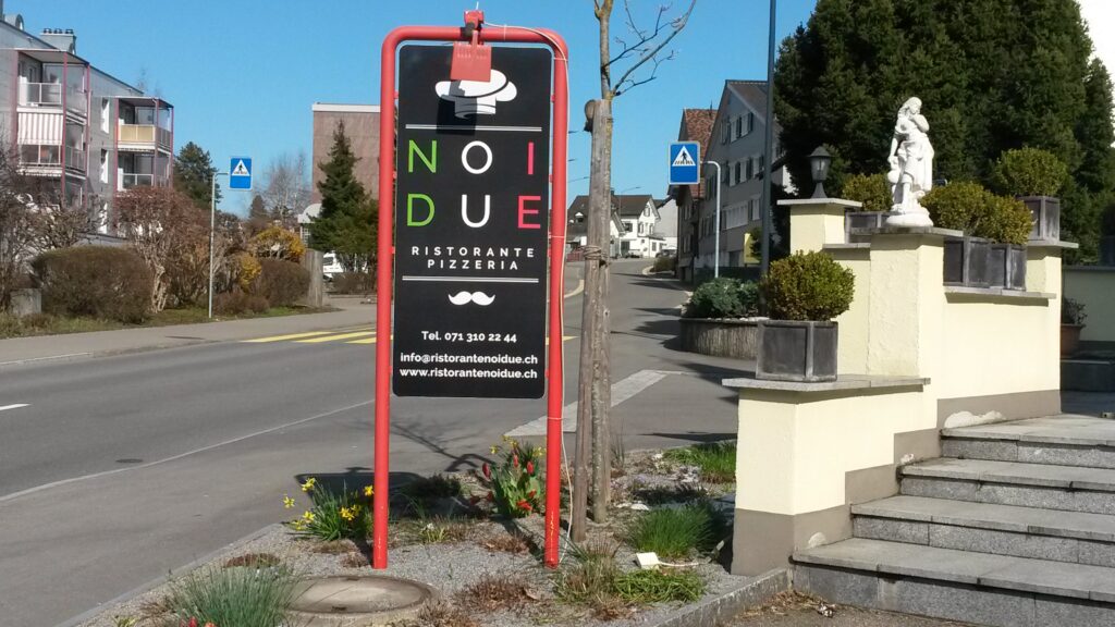 Auch die Dorf-Pizzeria NOI DUE bleibt geschlossen, bietet jedoch von Donnerstag bis Sonntag, ab 17.30, einen Take-Away-Service an. - 31.03.2020
