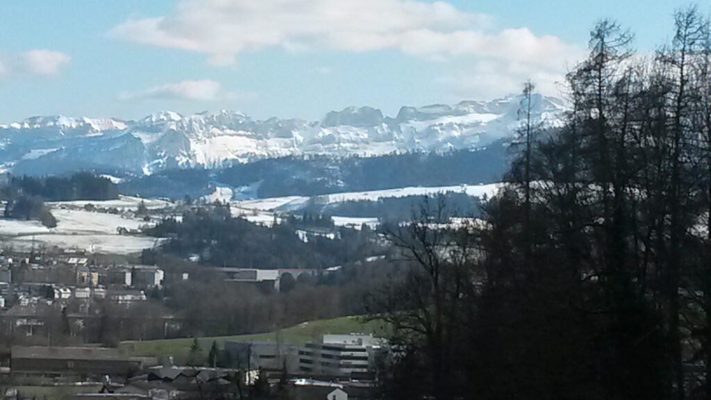 und noch einen Blick Richtung winterlichem Alpstein - 31.03.2020