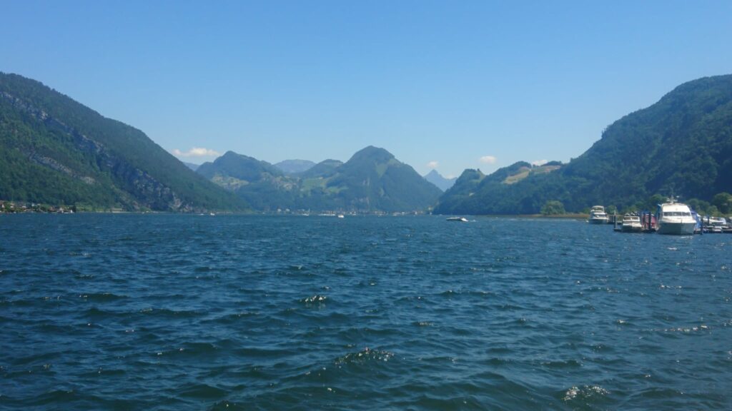 tiefblauer Vierwaldstättersee, Bruno - 21.05.2020