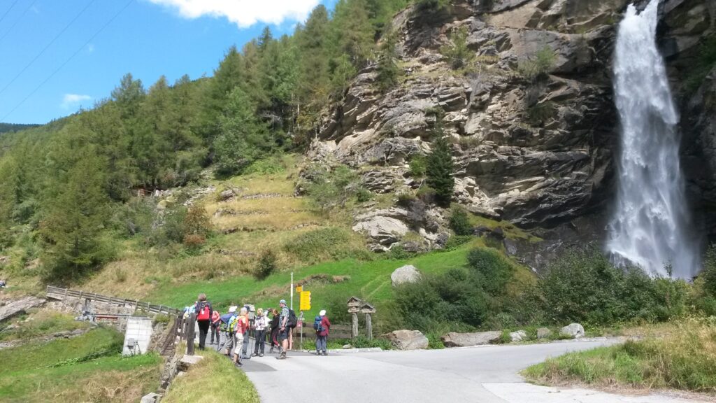 wie ein gläserner Vorhang