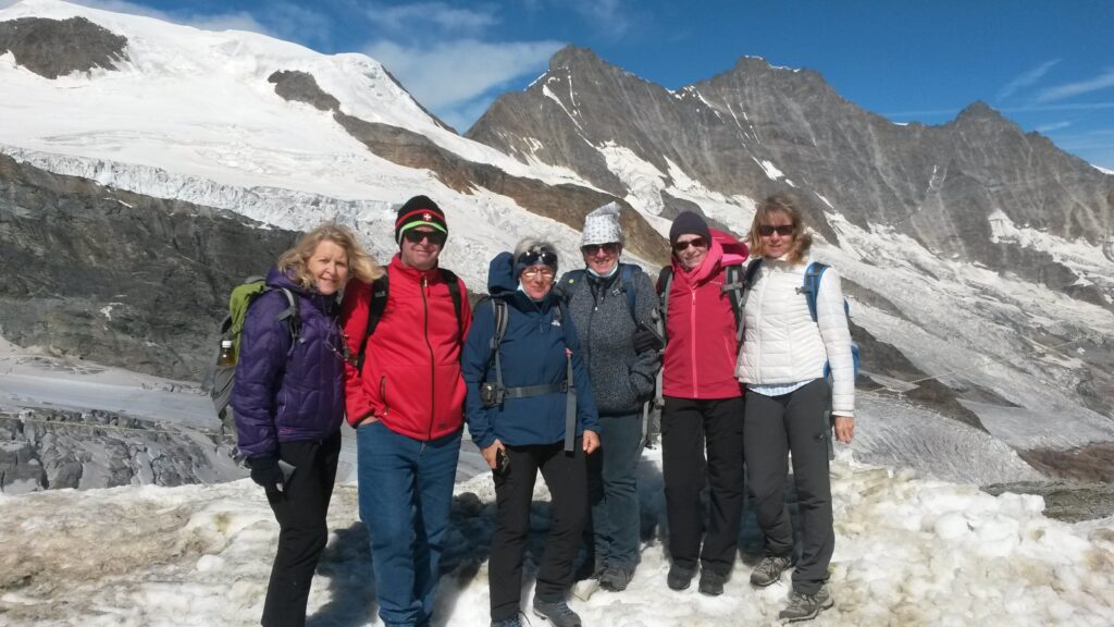 Gruppenfoto bei der Station Mittelallalin