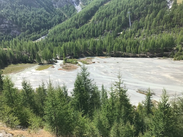 Gletscherbach oberhalb Saas-Fee