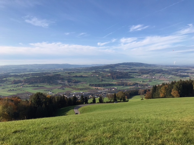 Blick Richtung Norden zum Wanderziel Rotkreuz