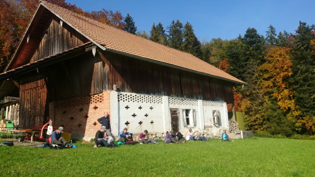 Mittagsrast auf dem Alpenpanorama-Weg