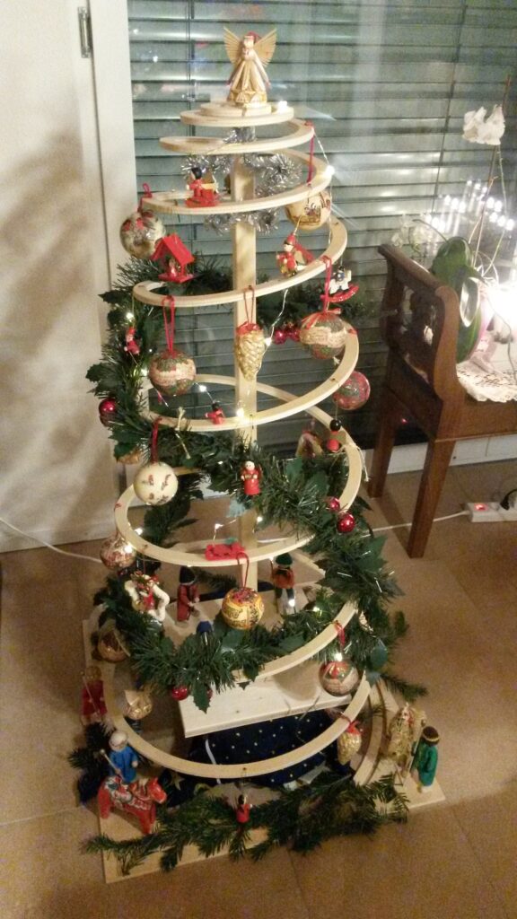 hölzerner Christbaum - 24.12.2020
