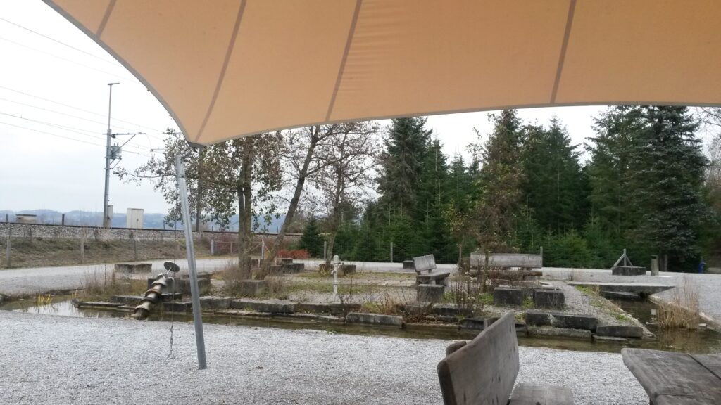 Picknickplatz bei Hurden auf dem Weg nach Rapperswil-Jona