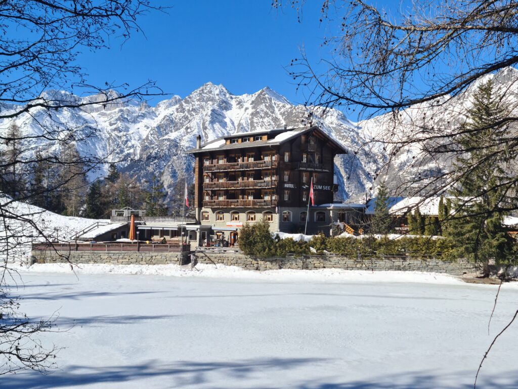 Hotel zum See mit freier Sicht in die traumhafte Bergwelt - Erika, 01.03.2021