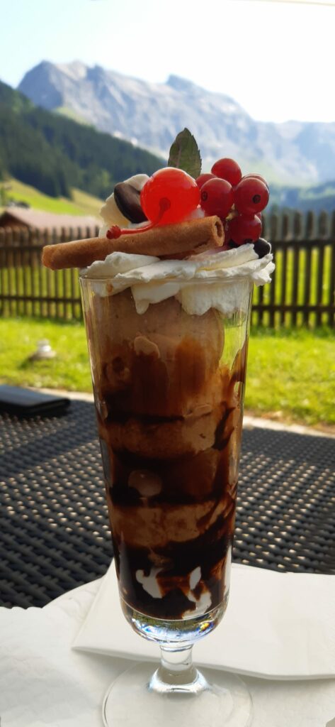 Endlich ein leckerer Eisbecher..... - 12.08.2021