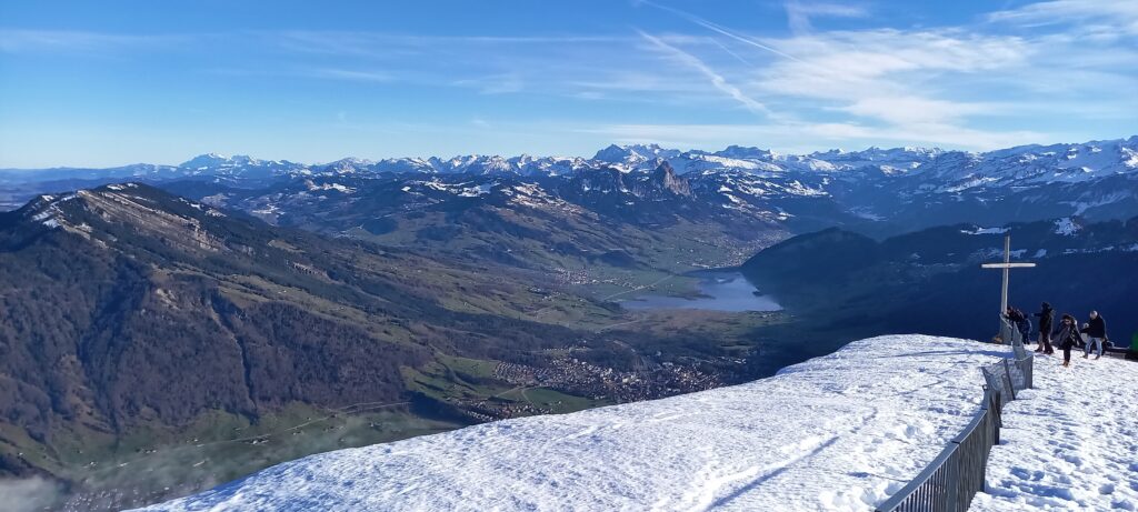 Blick von der Rigi Richtung Lauerzersee - 01.01.2022