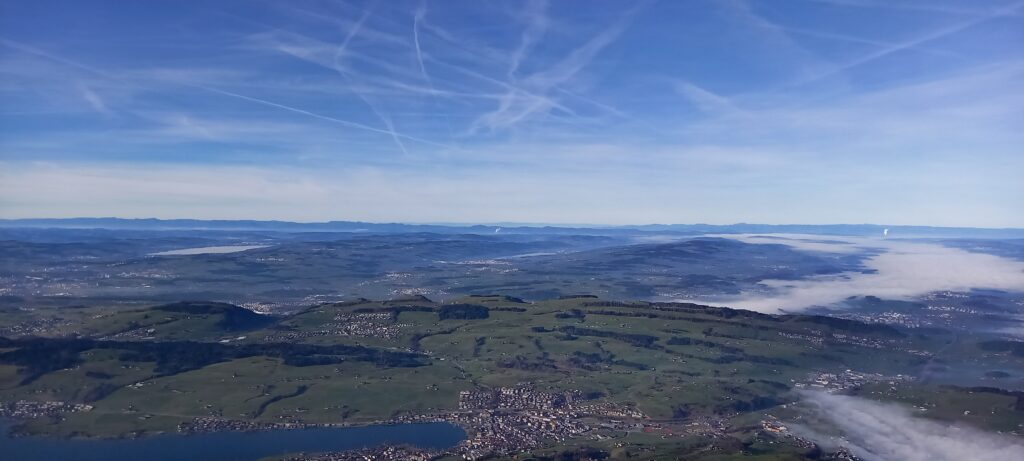 Blick Richtung Küssnacht am Rigi sowie Baldegger- und Sempachersee - 01.01.2022