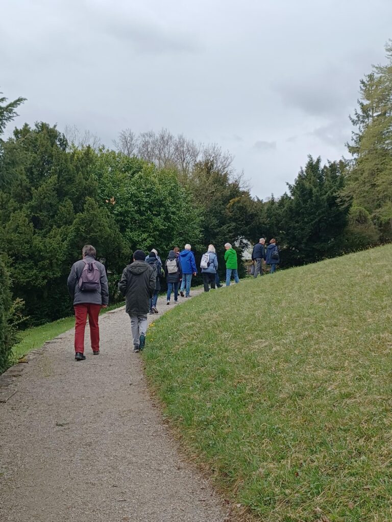 auf dem Höhenweg von Rüschlikon nach Kilchberg ZH - 07.04.2022