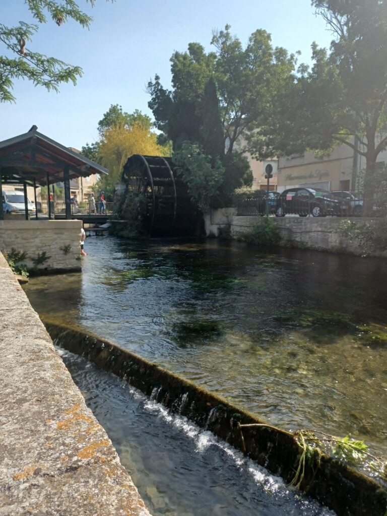 L'Isle-sur-la-Sorgue mit seinen Wasserkanälen - 19.06.2022