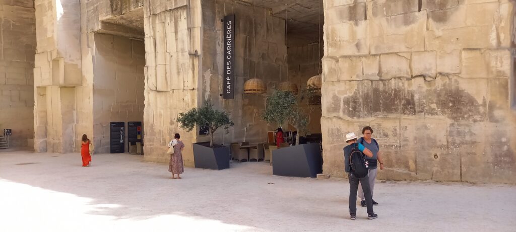 Besuch im ehemaligen Steinbruch CARRIERES de LUMIERES in Les Baux-de-Provence - 19.06.2022
