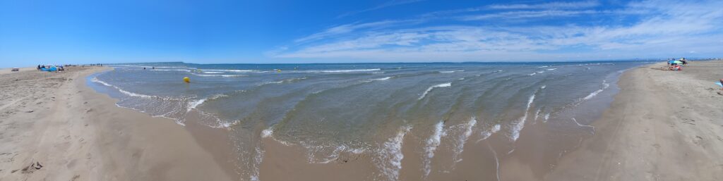 am Strand von L'ESPIGUETTE (Panoramabild) - 25.06.2022