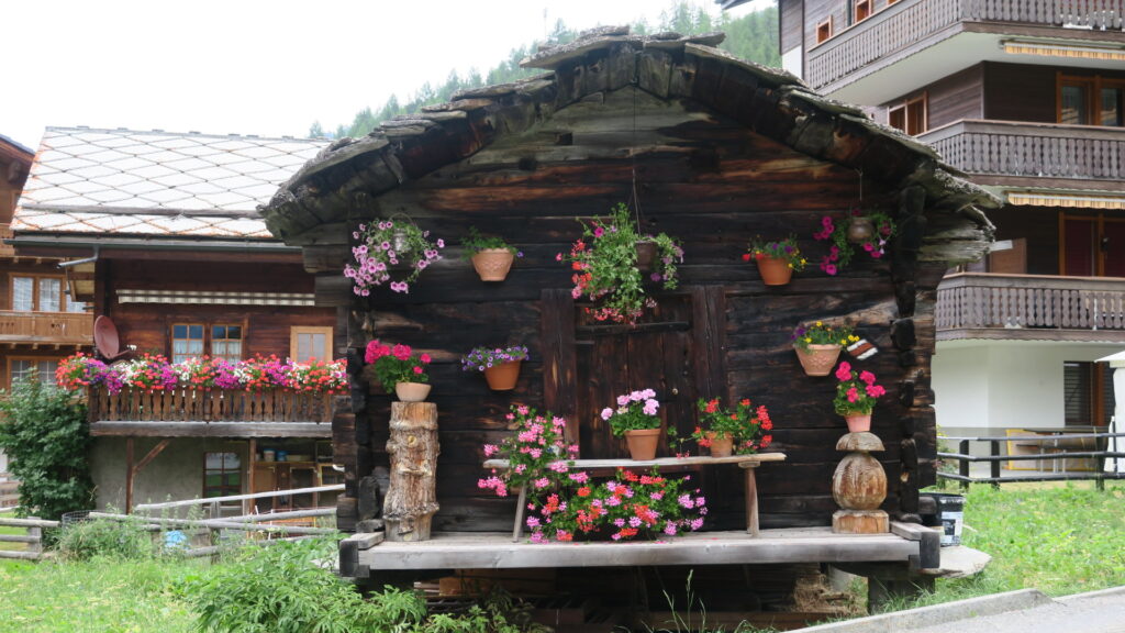 Schmuckes Häuschen am Wegrand 17.8.2022