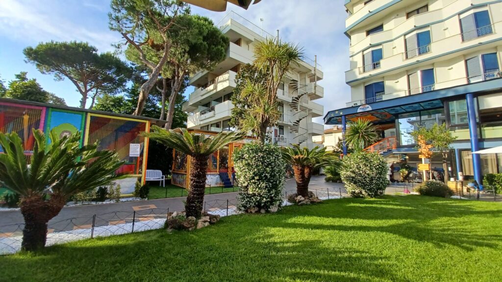 Hotelgarten - 10.06.23