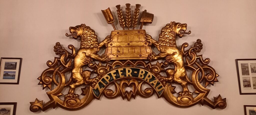 Auch die Österreicher haben eine Biertradition: Abendessen im ZIPFER BIERHAUS - 13.09.2023