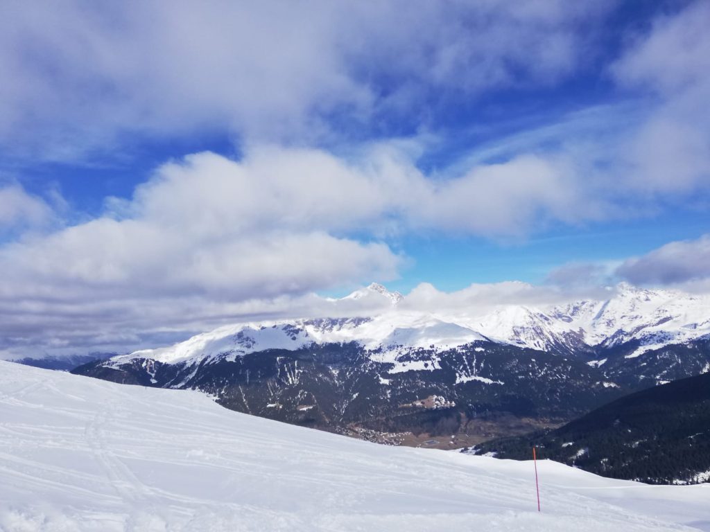Tolle Skipisten soweit das Auge reicht. - 04.03.2024
