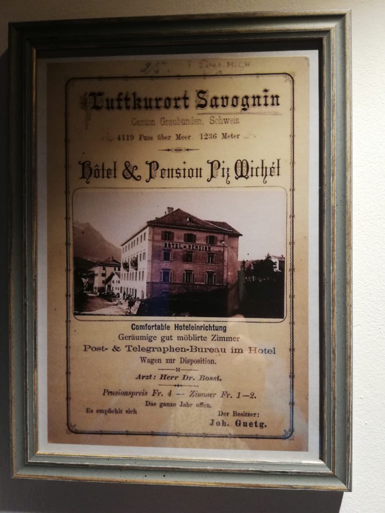 Luftkurort Savognin - Hotel & Pension PIZ MICHEL, comfortable Hoteleinrichtung mit geräumigen, gut möblierten Zimmern zum Preis von 1.-- bis 2.--, ganzes Jahr geöffnet..... - 06.03.2024