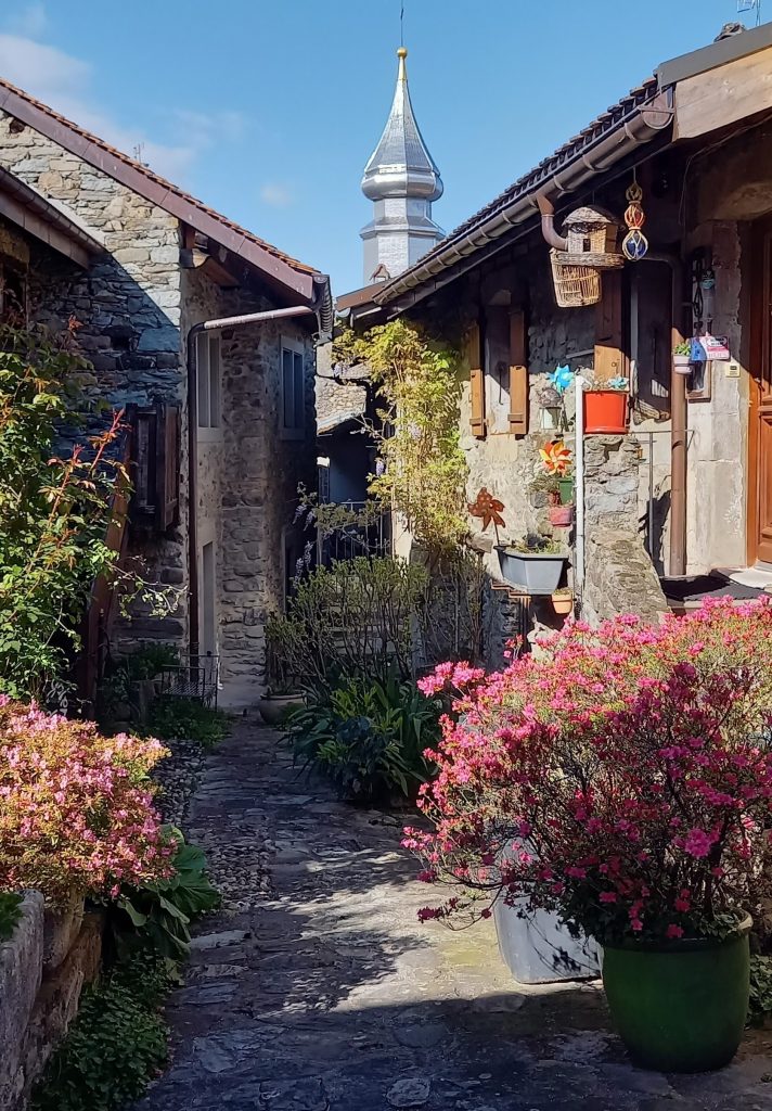 in der malerischen Altstadt von Yvoire - 25.04.2024