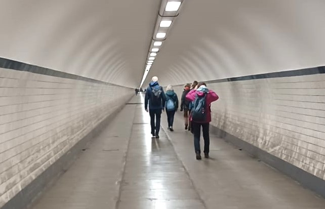 zielstrebig unterwegs im Untergrund-Tunnel - 25.09.2024