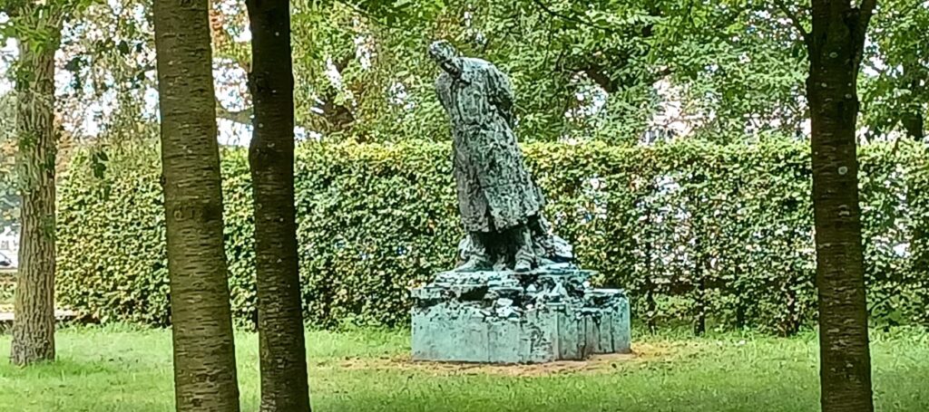 Statue auf der ländlicheren Scheldeseite - 25.09.2024