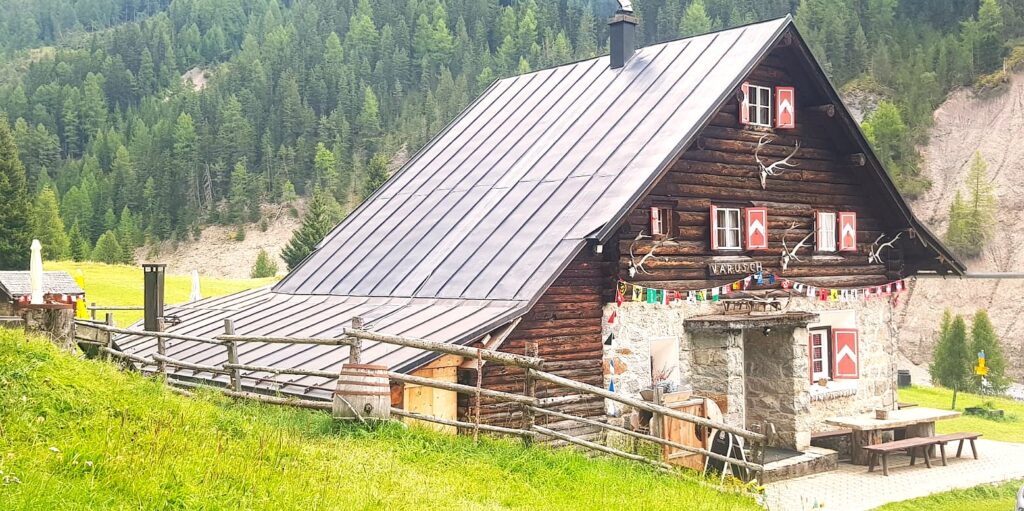 Einkehr in der Parkhütte Varusch - 27.08.2025, Renate
