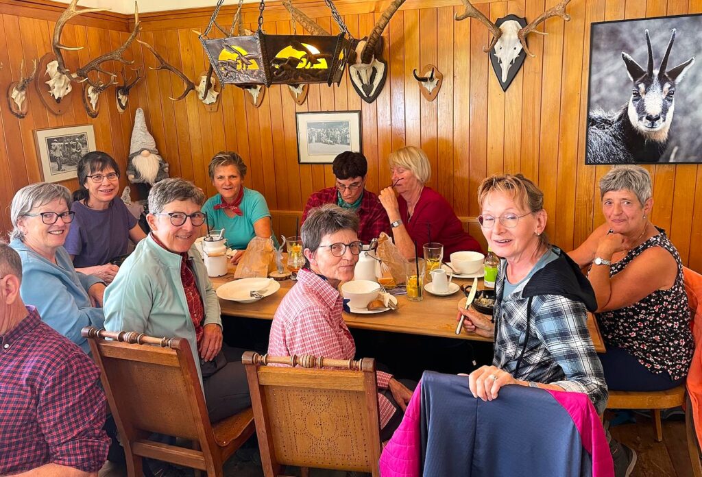 gemütlicher Schlussimbiss im Gasthaus Spinas - Amir, 29.08.2025