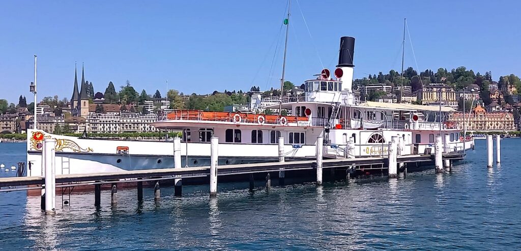 wunderschönes Dampfschiff GALLIA auf dem Vierwaldstättersee - 25.04.2026