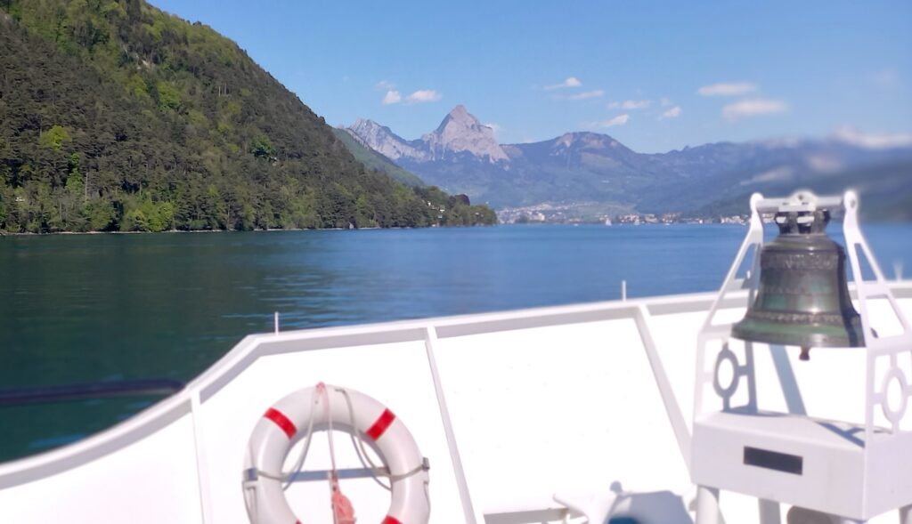 Dem Ziel entgegen mit Blick zum GROSSEN und KLEINEN MYTHEN sowie nach Brunnen im Hintergrund. - 25.04.2026